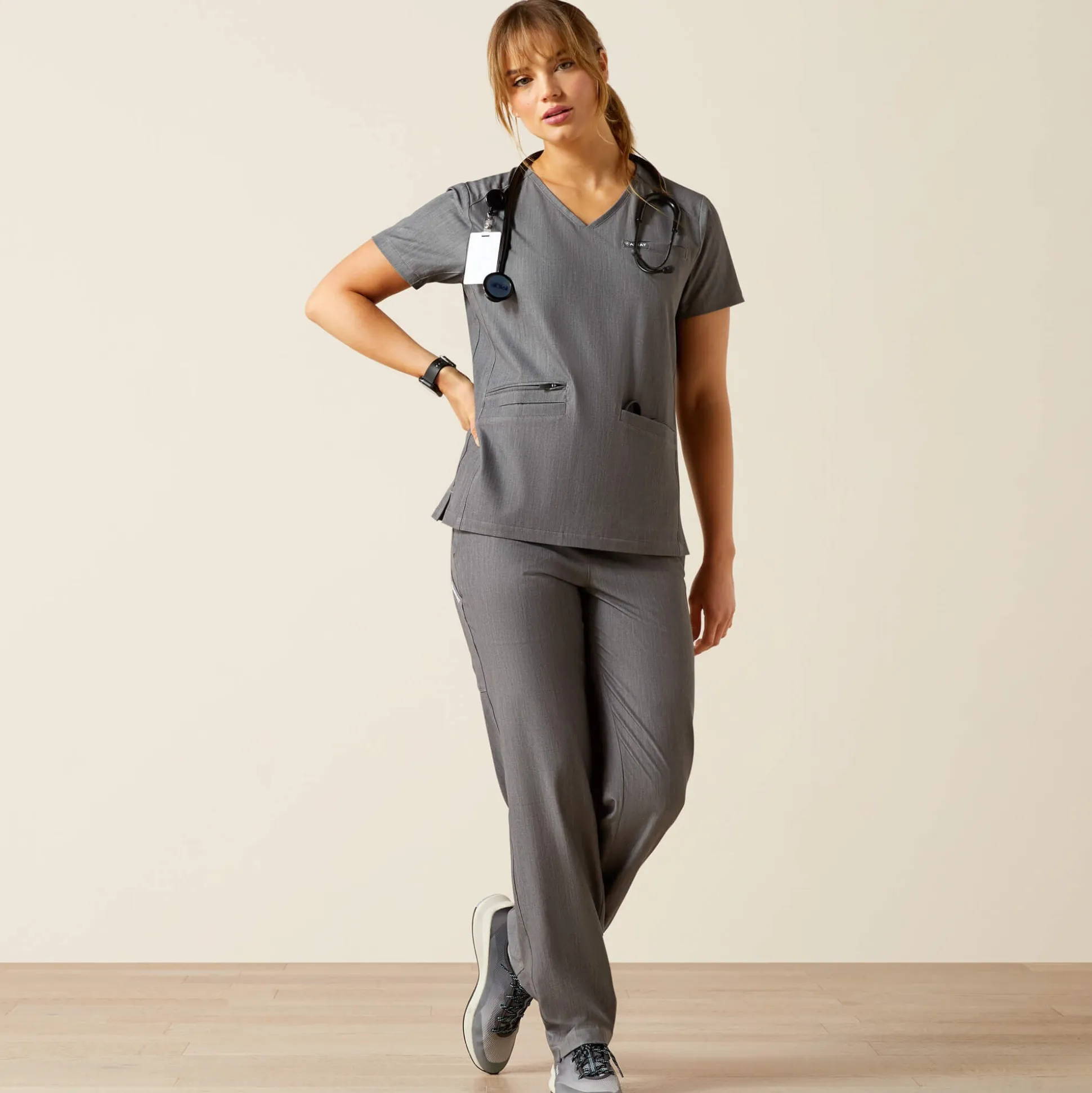 Clara 6 Pocket Scrub Top