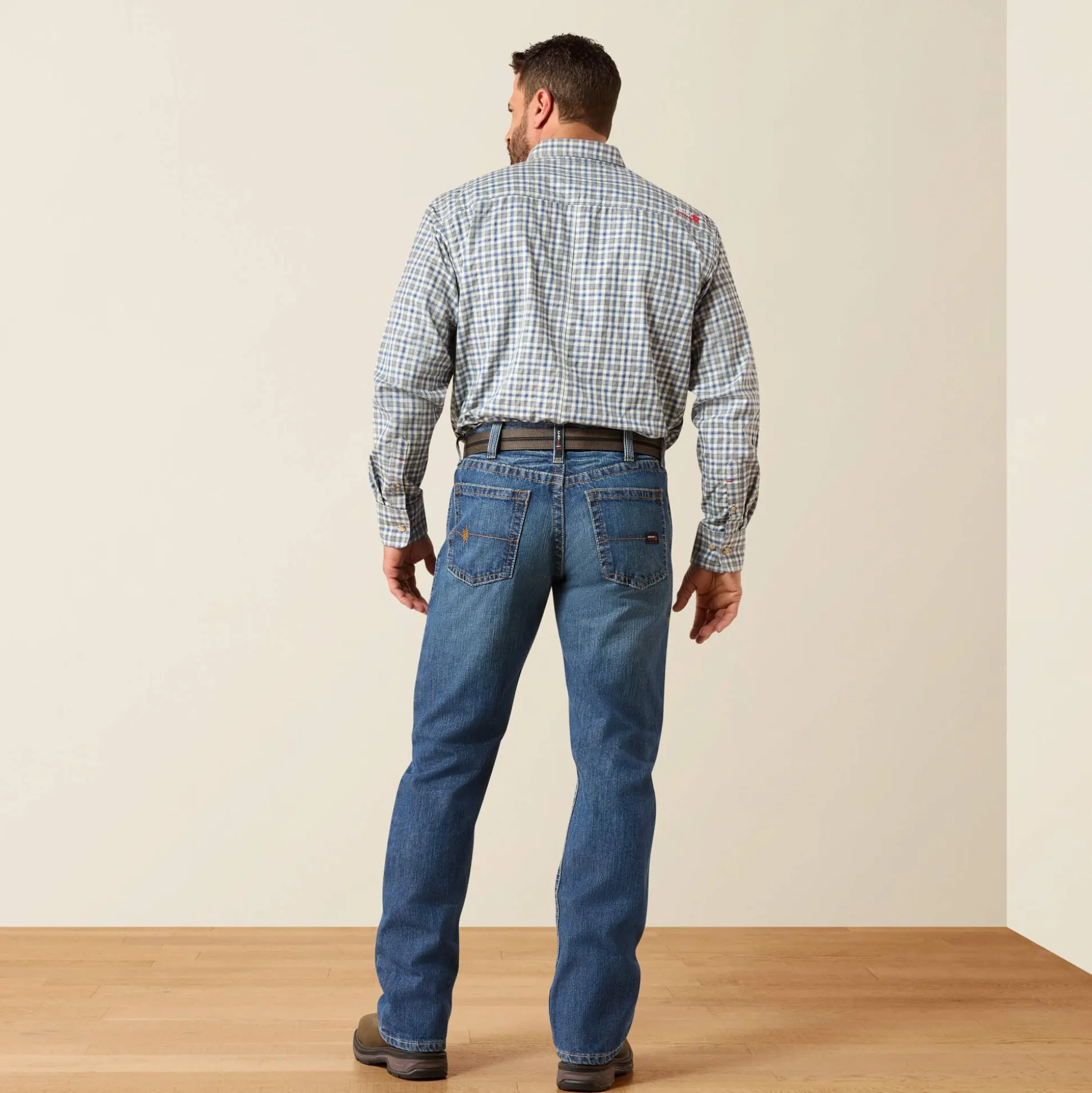 FR M4 Relaxed Basic Boot Cut Jean