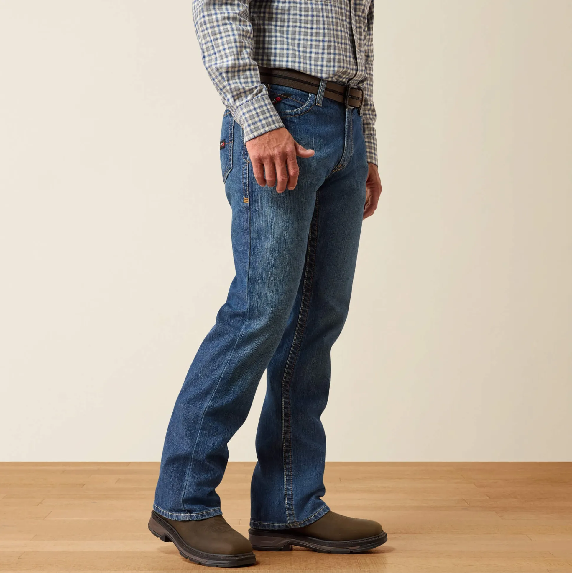 FR M4 Relaxed Basic Boot Cut Jean