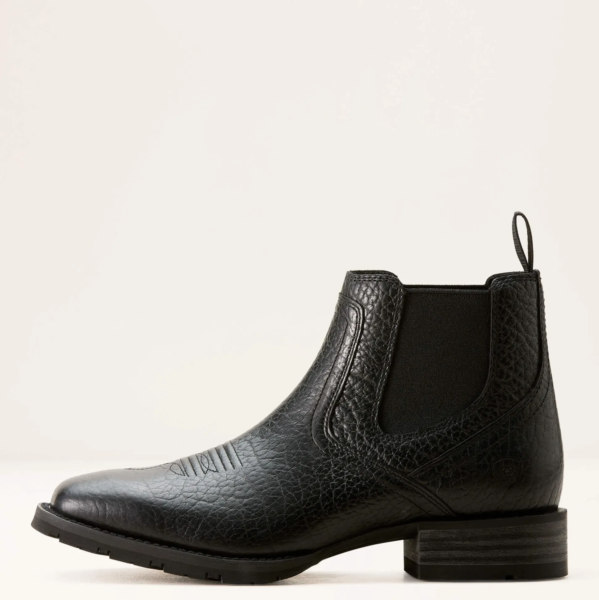 Hybrid Low Boy Wide Square Toe Chelsea Boot