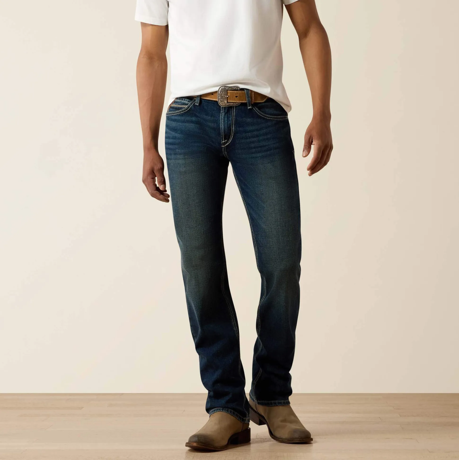 M7 Slim Toro Straight Jean