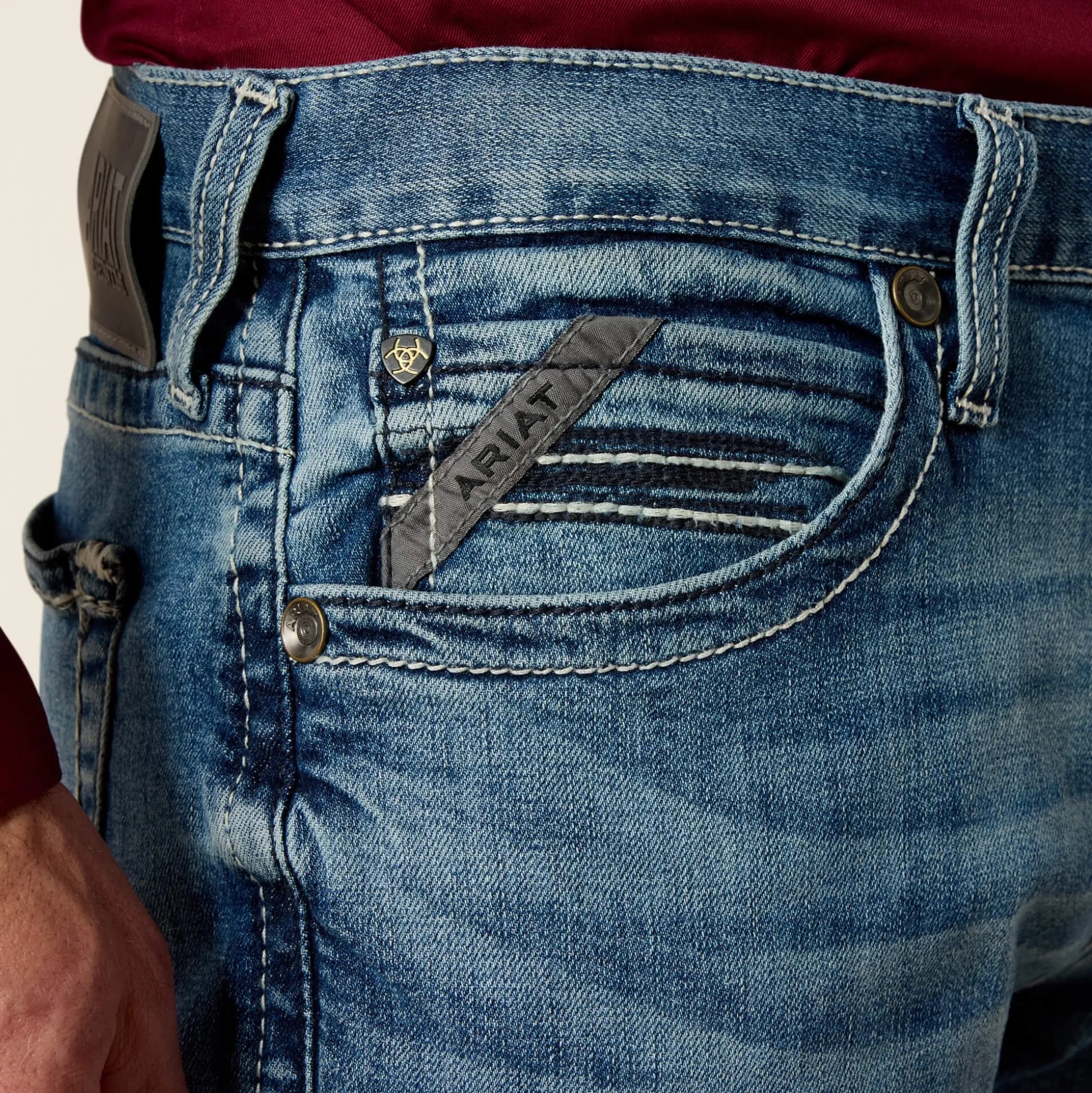 M7 Slim Wessley Straight Jean