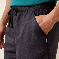 The Weekender 6" Shorts