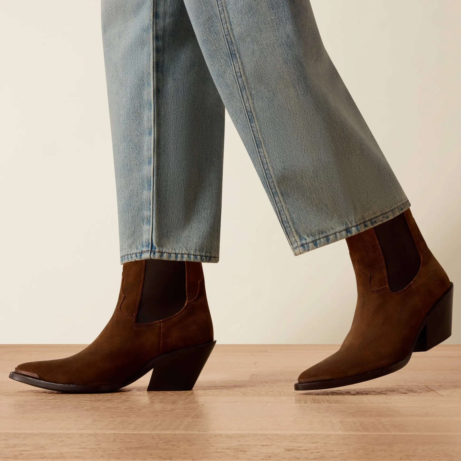 Ultra High Rise Jazmine Barrel Jeans